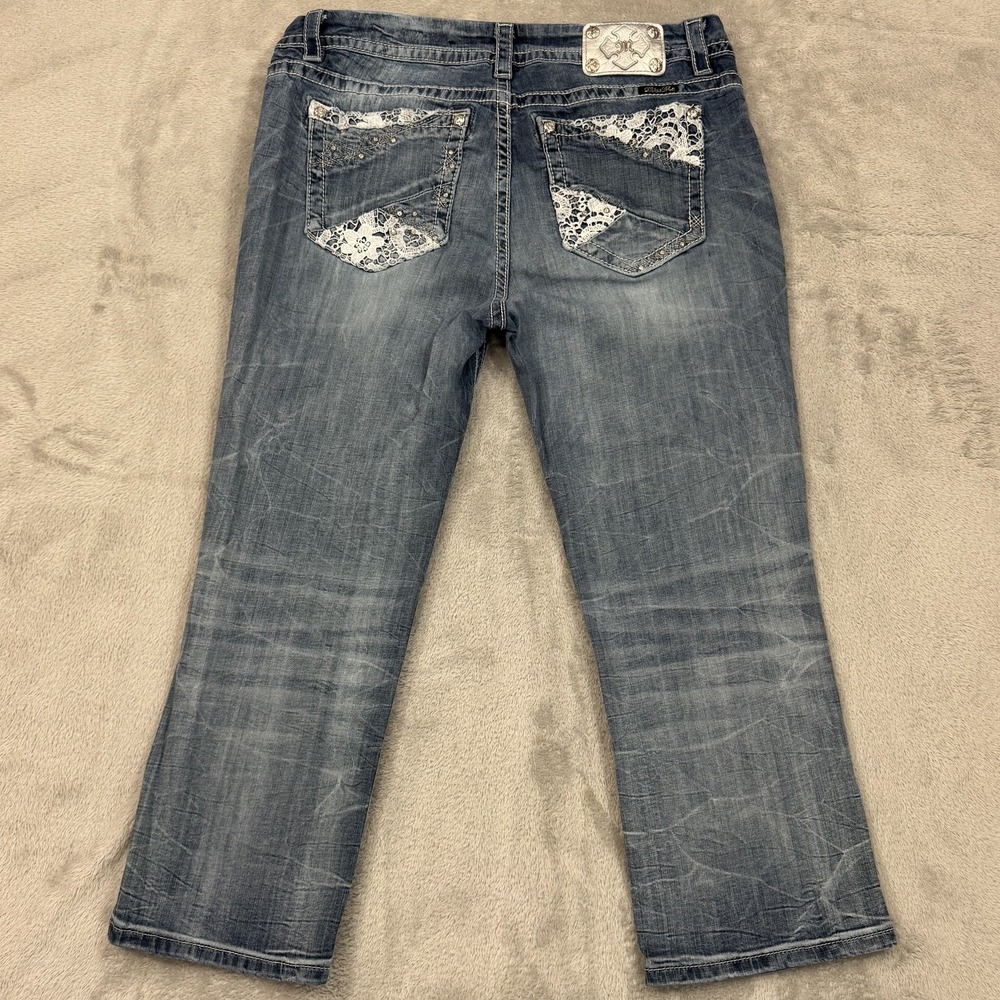 Miss Me Jeans Size 34 Mid Rise Curvy Crop Capri Medium Wash Rhinestone Studded